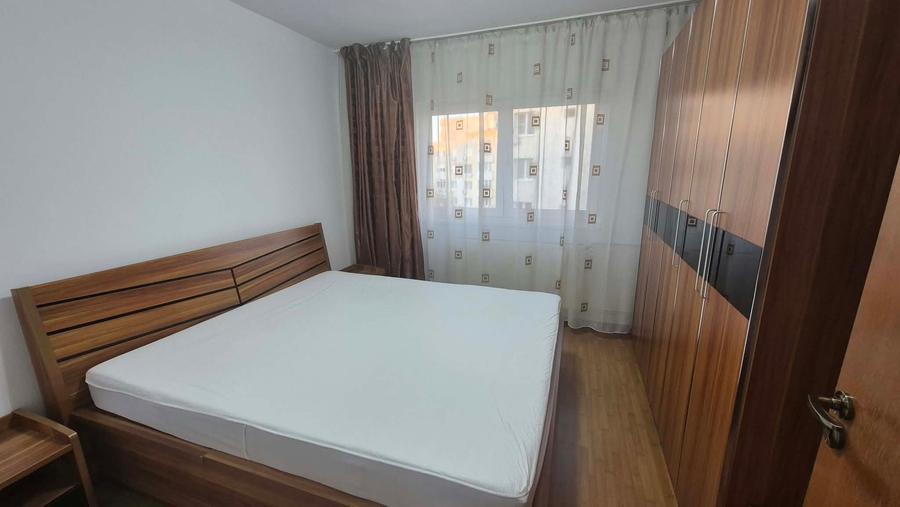 Apartament cu 2 camere decomandat în Lacul Tei