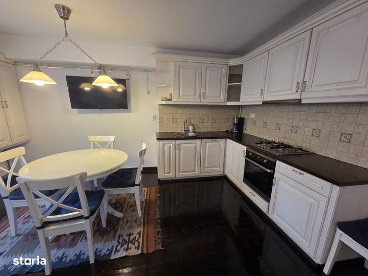 Apartament cu 3 camere decomandat în Central — fotografia 1