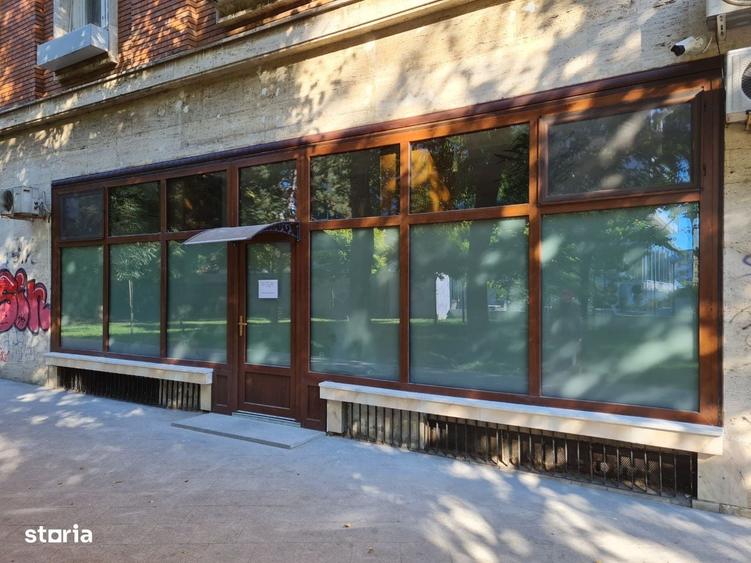 Spațiu comercial, de 76 mp, în Central