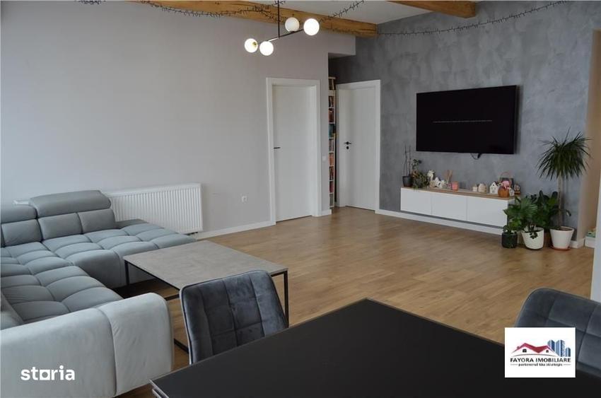 Apartament cu 3 camere în Unirii