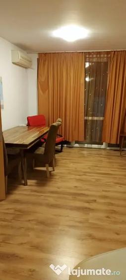Apartament cu 2 camere semidecomandat în 1 Decembrie