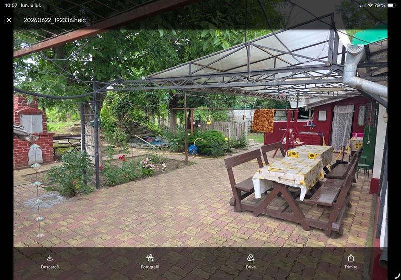 Casă cu 4 camere în Vadu Pașii