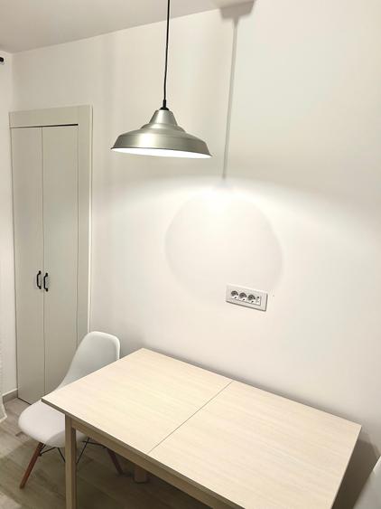 Apartament cu 2 camere decomandat, mobilat în Apărătorii Patriei