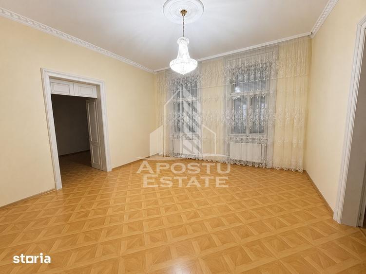 Spațiu comercial, de 500 mp, în Elisabetin