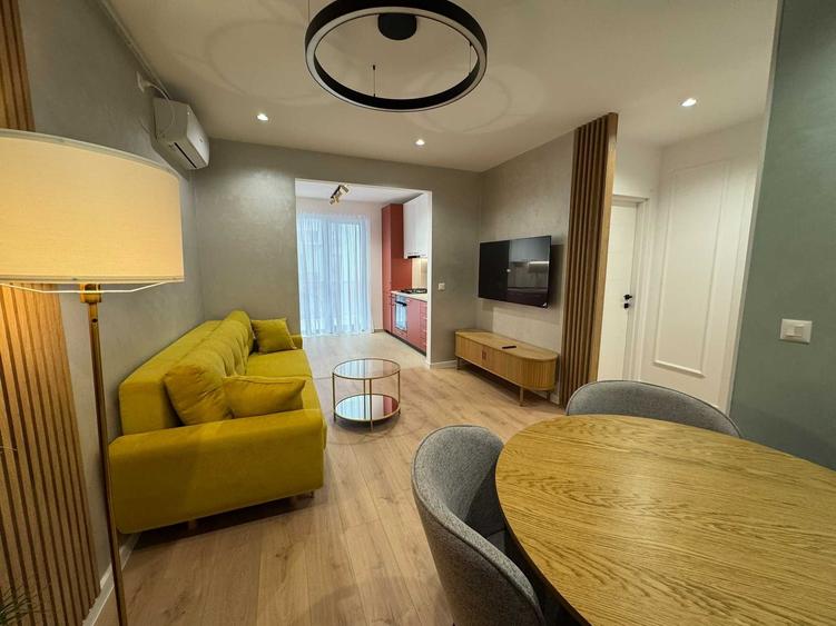 Apartament cu 2 camere semidecomandat în Central