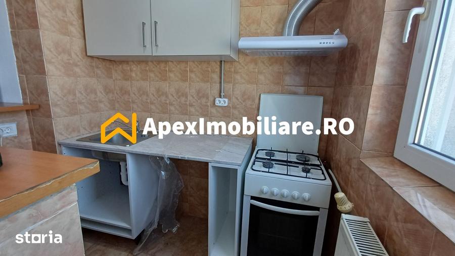 Garsonieră semidecomandată în Titan