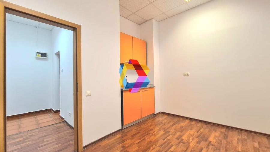 Birou, de 450 mp, în Centrul Civic