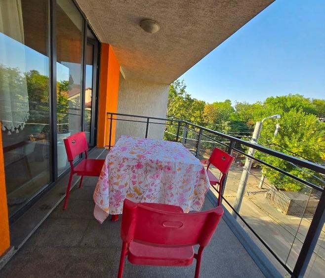 Apartament cu 2 camere decomandat, mobilat în Bucureștii Noi