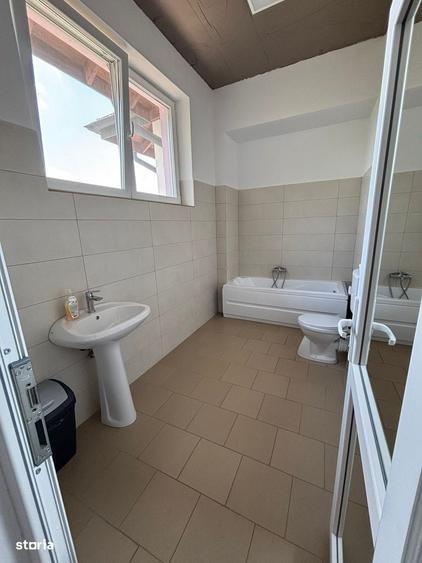 Spațiu comercial, de 450 mp, în Central