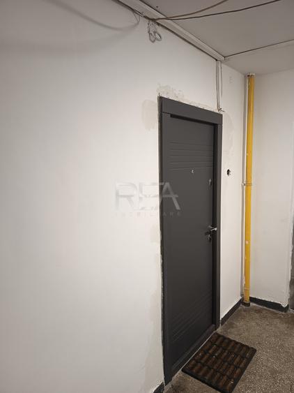 Apartament cu 4 camere decomandat, mobilat în Rahova