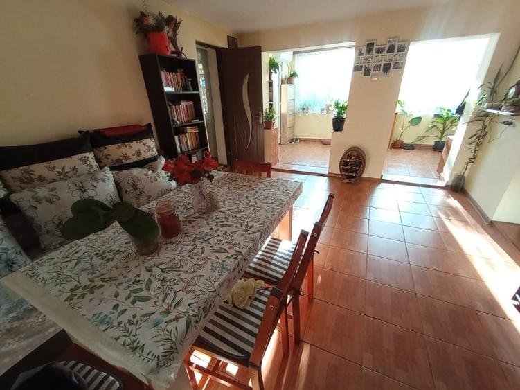 Casă cu 4 camere cu Teren 1060 Mp în Beriu