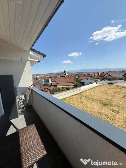 Apartament cu 2 camere semidecomandat în Șelimbăr