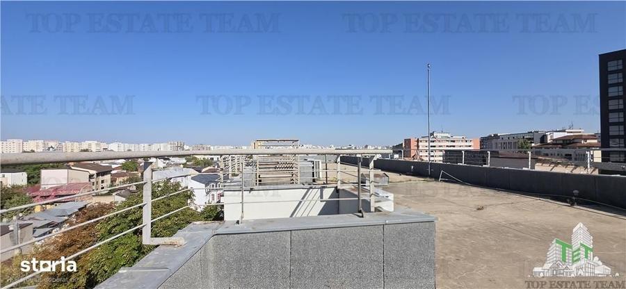 Apartament cu 4 camere decomandat, mobilat în Polonă