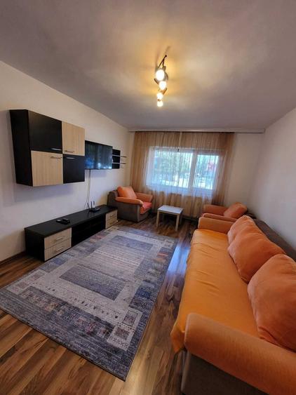 Apartament cu 2 camere decomandat în Sud
