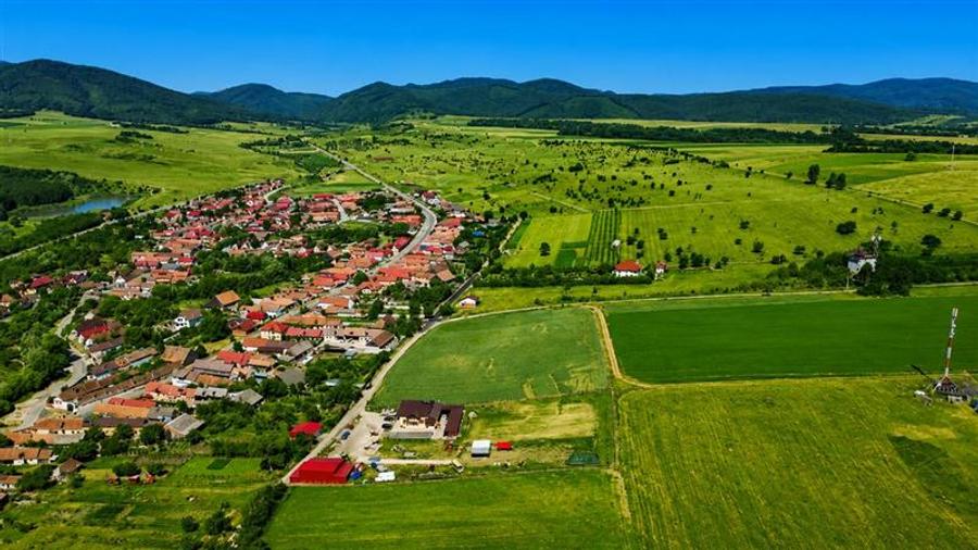 Teren Construcții intravilan de 1100 mp, în Măieruș