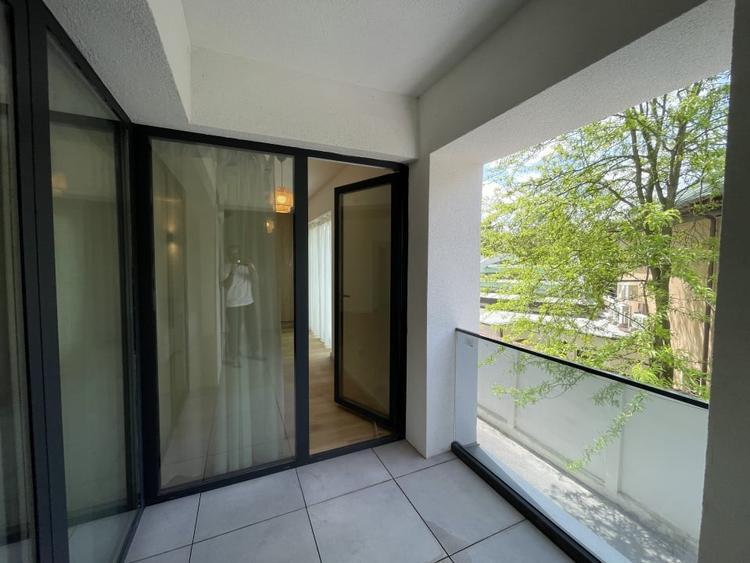 Baneasa, 3 camere, 110mp, parter, finisaje de lux, mobilat și utilat,  parcare - 10