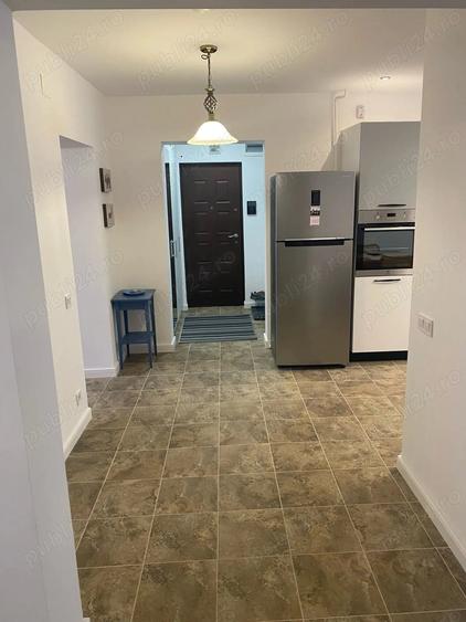 Apartament cu 3 camere decomandat în Calea Victoriei