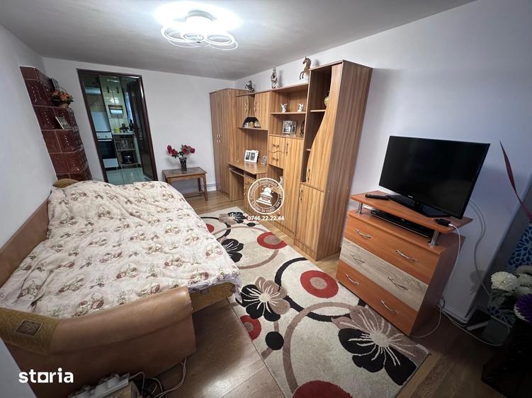 Casă cu 3 camere cu Teren 400 Mp în Păcurari