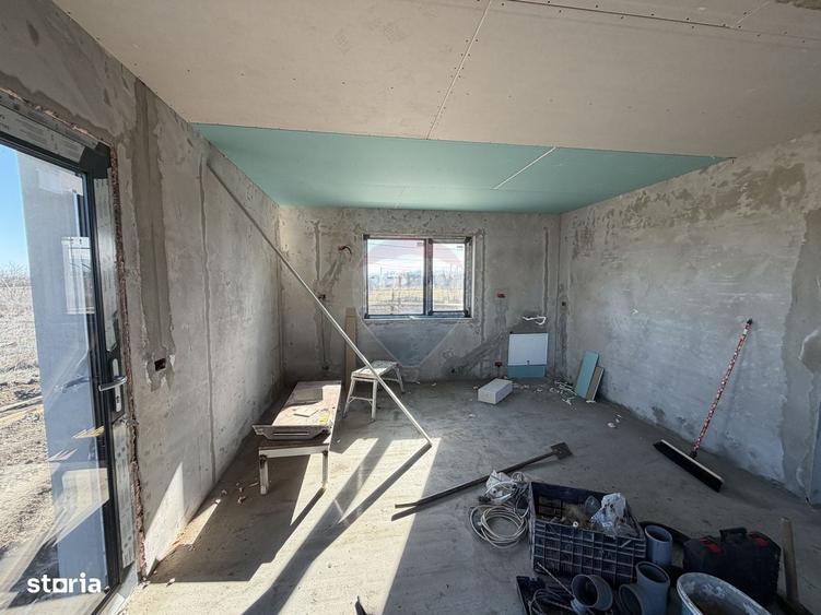 Casă cu 4 camere în Câmpineanca