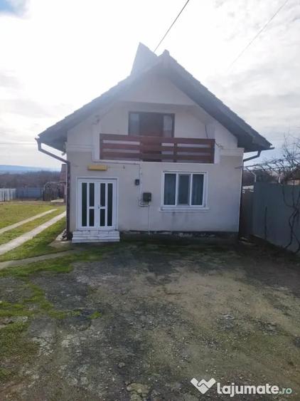 Casă cu 3 camere în Bâlta
