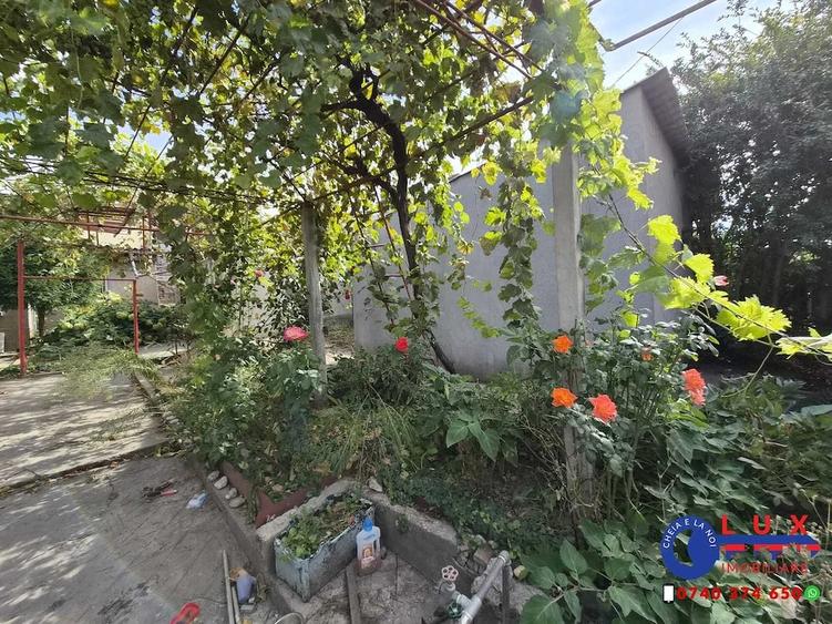 Casă cu 3 camere cu Teren 295 Mp în Babadag
