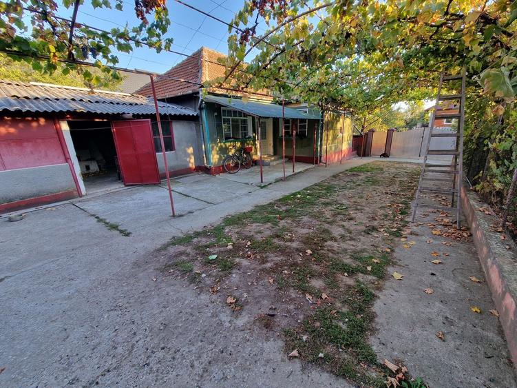 Casă cu 4 camere în Săbolciu