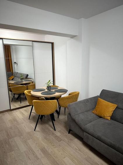 Apartament cu 2 camere decomandat în Exterior Vest