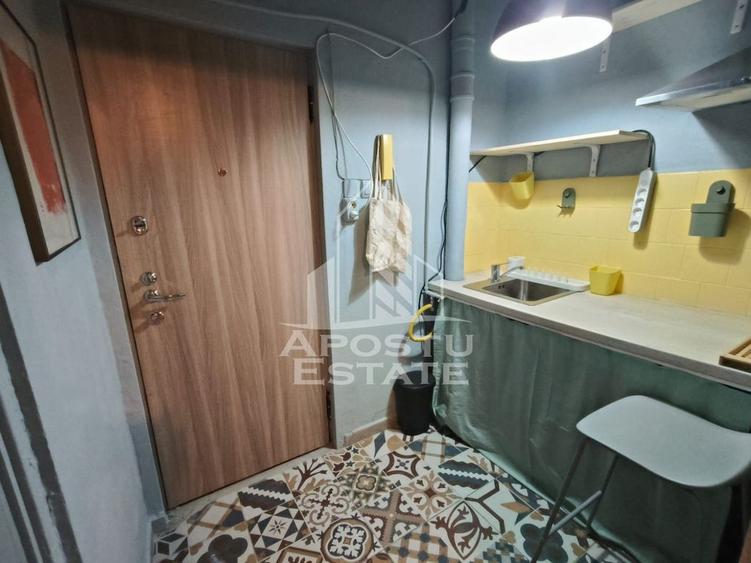 Garsoniera la etajul 2, mobilata, zona Complexului Studen... - 2