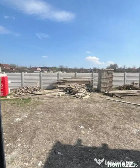 Casă cu 5 camere cu Teren 242 Mp în Central