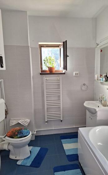 Apartament cu 2 camere decomandat în Crângași