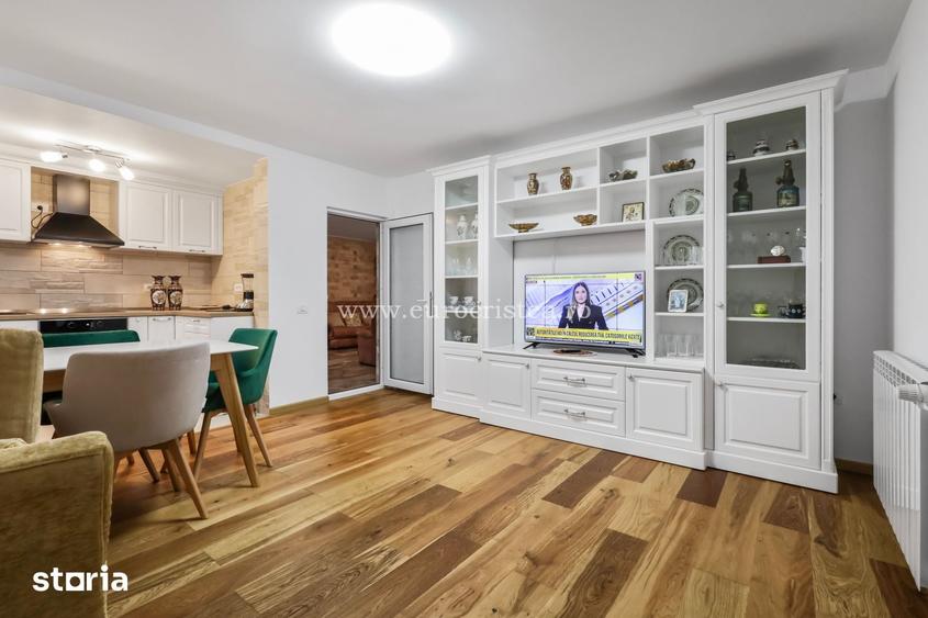 Casă cu 9 camere cu Teren 400 Mp în Limanu