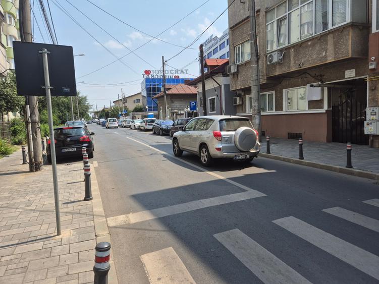 Spațiu comercial, de 75 mp, în Pantelimon