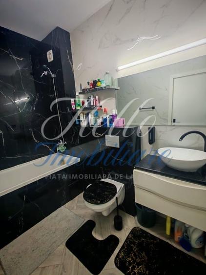 Apartament cu 3 camere semidecomandat în Apahida