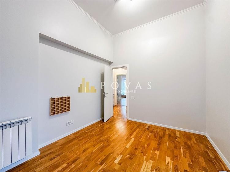 Duplex cu 5 camere semidecomandat cu Canalizare în Pipera