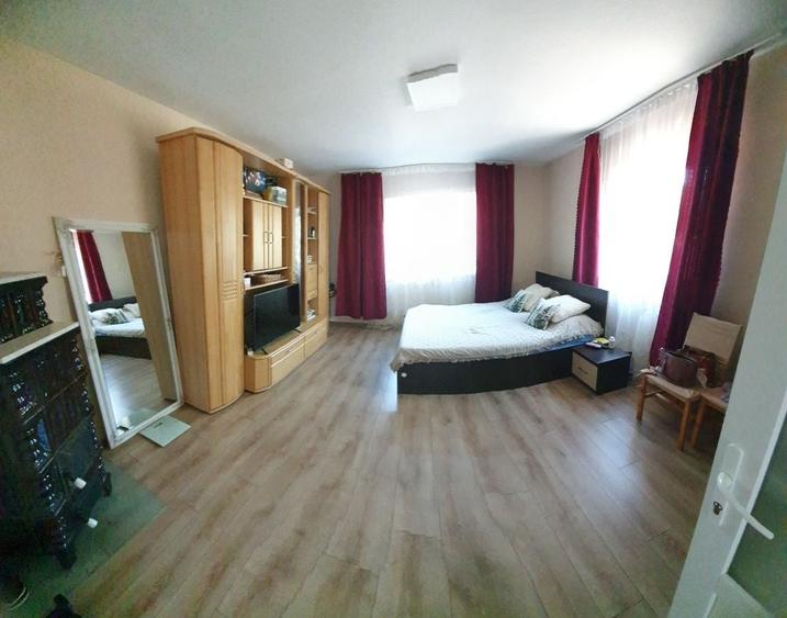 Casă cu 3 camere în Terebești