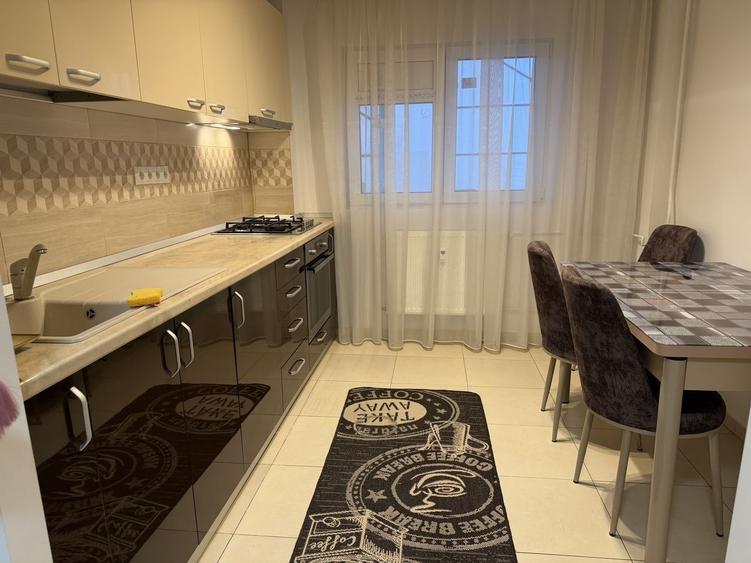 Apartament cu 2 camere semidecomandat, mobilat în Olteniței