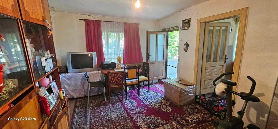 Casă individuală cu 3 camere cu Canalizare în Central