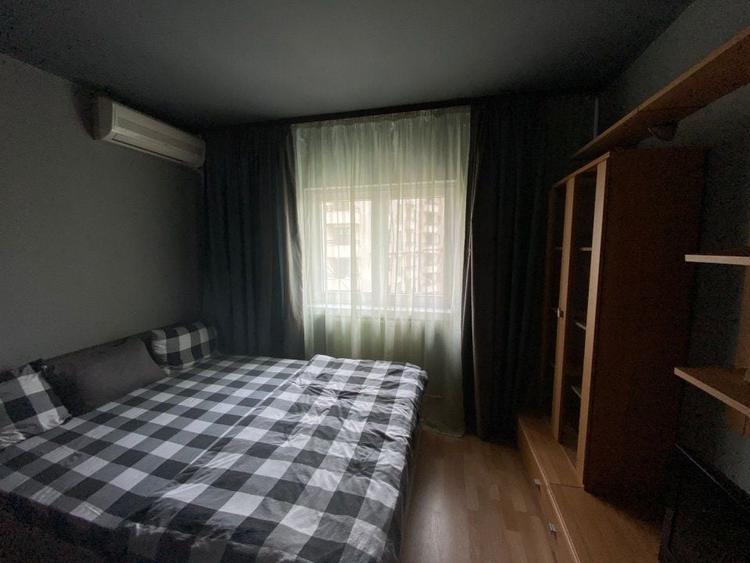 Apartament cu 3 camere decomandat, mobilat în Decebal