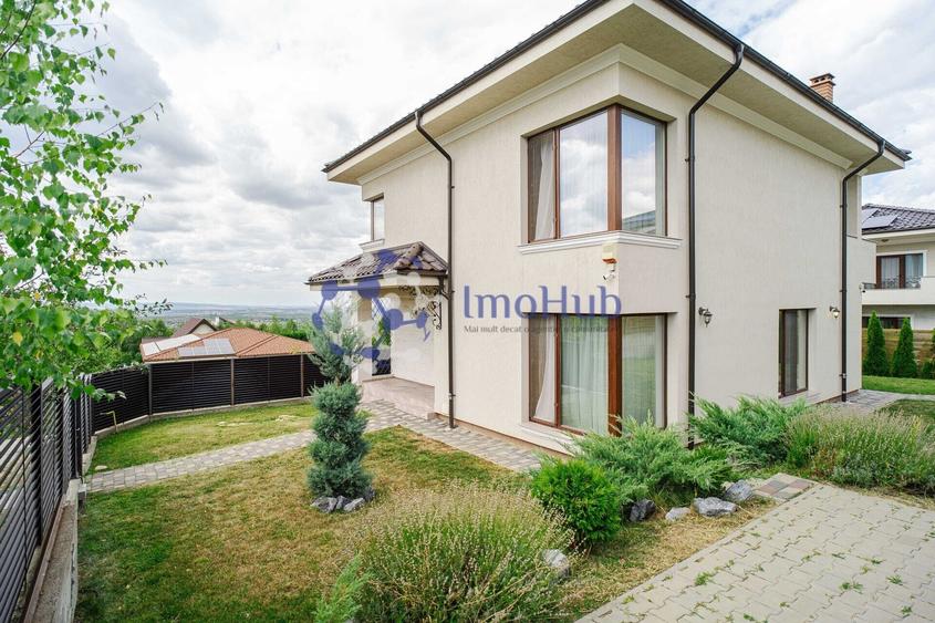 Casă cu 4 camere cu Teren 500 Mp în Bucium