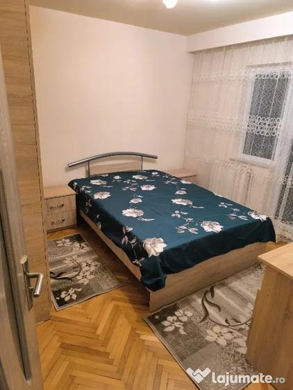 Apartament cu 3 camere decomandat în Dorobanți