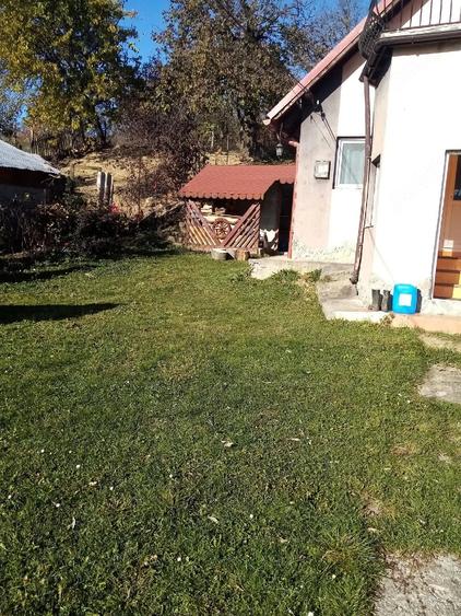 se vinde casa - 2