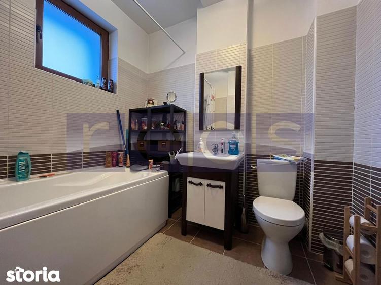 Apartament cu 4 camere decomandat în Central
