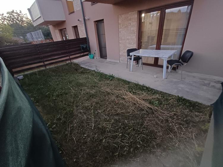 Apartament cu 2 camere semidecomandat în Dosu Bricii