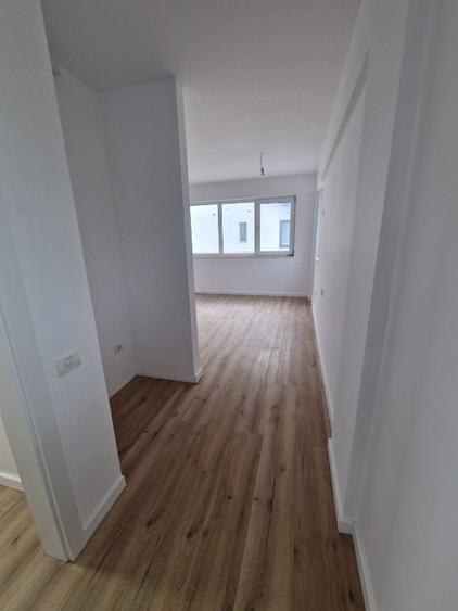 Apartament cu 2 camere semidecomandat în Clăbucet
