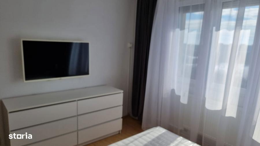 Apartament cu 3 camere, mobilat în Titan