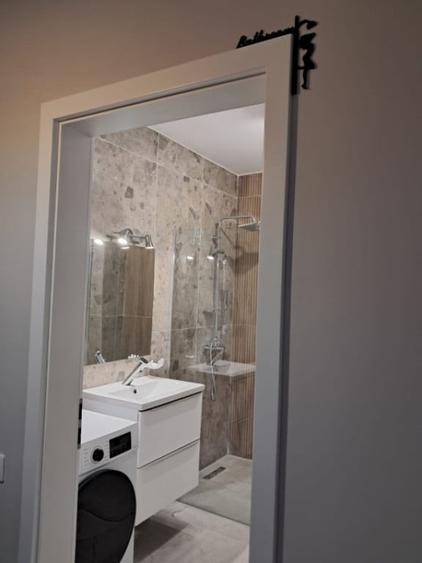Apartament cu 2 camere semidecomandat în Florești — fotografia 3