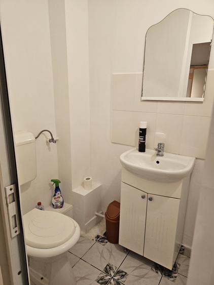 Apartament cu 3 camere decomandat în Micro 11