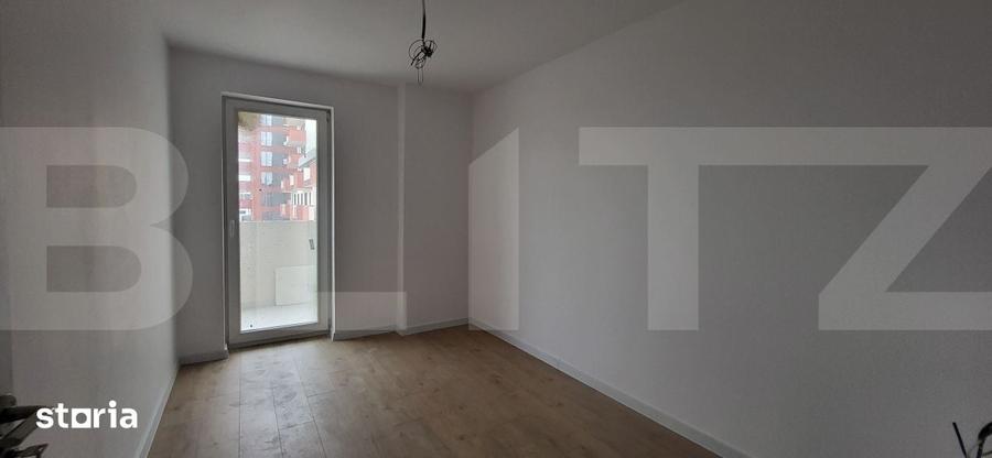 Apartament cu 3 camere semidecomandat în Circumvalațiunii