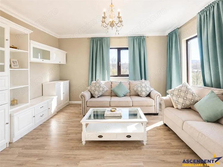 Casă cu Teren 1532 Mp în Șinca