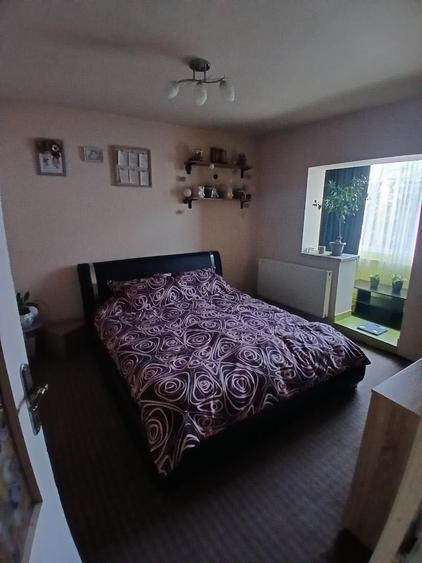 Apartament cu 3 camere decomandat în Aradului